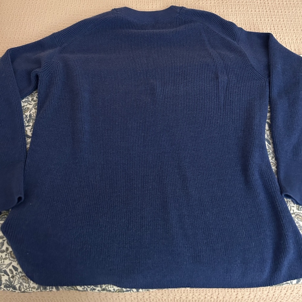 Lululemon Merino Wool Deep Blue Sweater - Picture 4 of 4